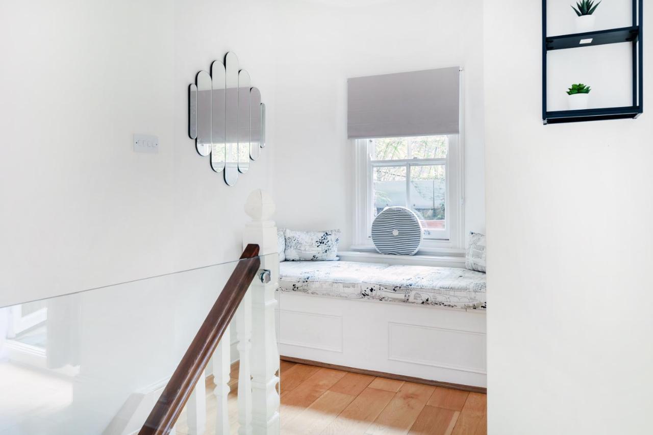 Beautiful 4 Bedroom House Near Paddington Station * Londra